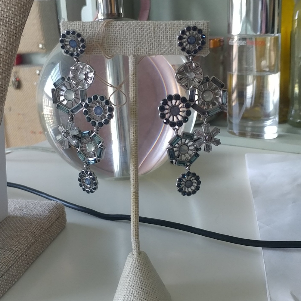 Lisbon Earrings from Chloe+Isabel